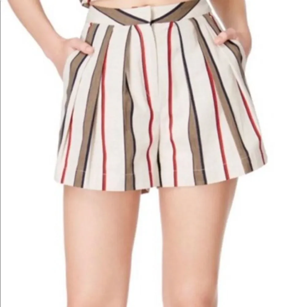 J.O.A LOS ANGELES | High Rise Striped Beige Black & Red Shorts Women’s Size M